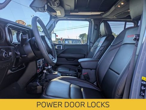 Certified 2025 Jeep Wrangler Unlimited Rubicon image 14