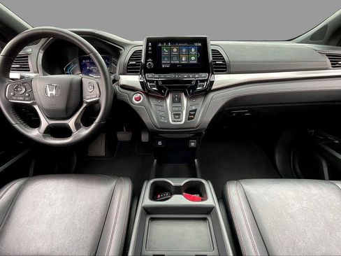 Used 2023 Honda Odyssey Sport image 15