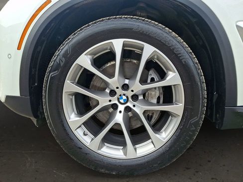 Used 2025 BMW X5 xDrive40i AWD/4WD image 9
