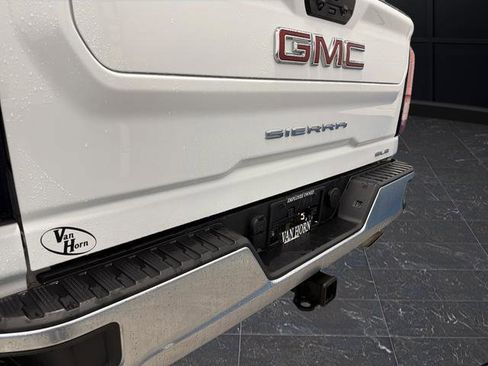 Used 2024 GMC Sierra 3500 SLE image 32