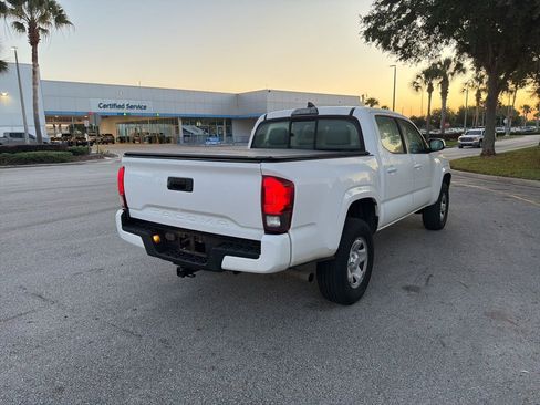 Used 2018 Toyota Tacoma SR w/ SR Convenience Package RWD image 5