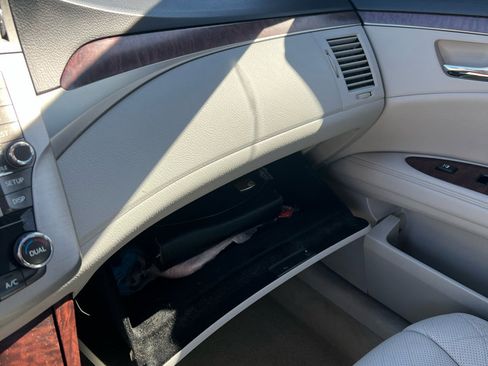 Used 2011 Toyota Avalon image 13