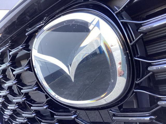 Certified 2025 MAZDA CX-70 3.3 Turbo w/ Preferred Package AWD/4WD image 4