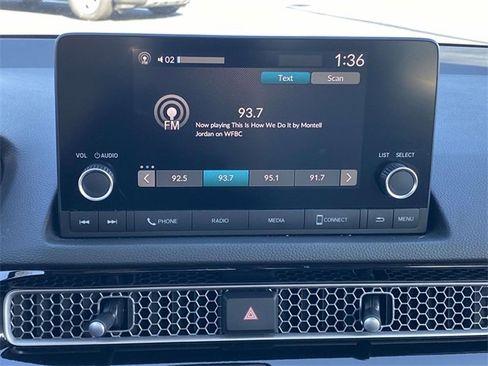 Used 2022 Honda Civic EX-L image 25