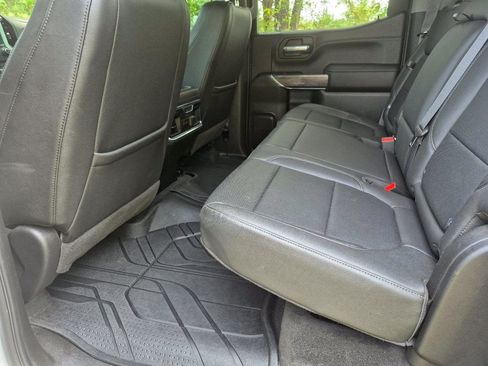 Used 2021 Chevrolet Silverado 1500 LTZ AWD/4WD image 25