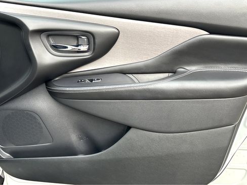 Used 2023 Nissan Murano SL w/ Cargo Package image 11