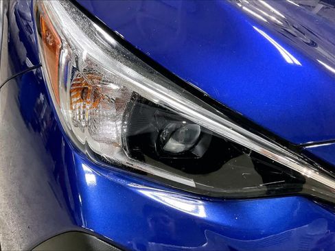 Used 2025 Subaru Crosstrek 2.0i Premium image 28