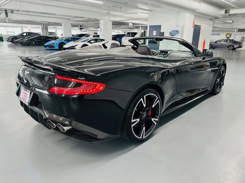 Used 2018 Aston Martin Vanquish S RWD image 7