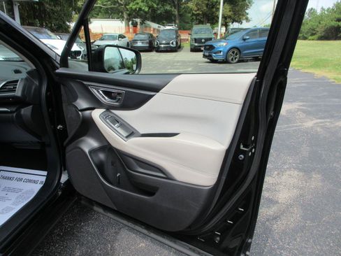 Used 2020 Subaru Forester Premium AWD/4WD image 15