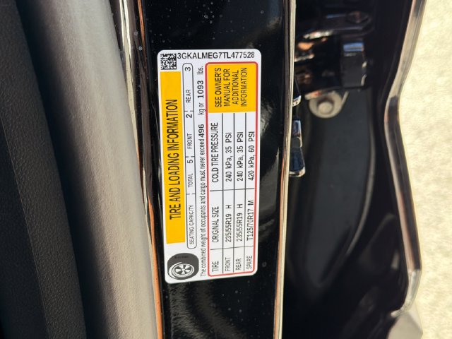 Used 2026 GMC Terrain Elevation w/ Elevation Premium Package FWD image 30