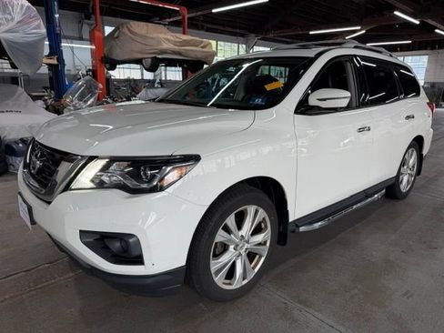 Used 2018 Nissan Pathfinder SL w/ SL Premium Package AWD/4WD image 1