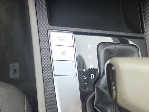 Used 2024 Hyundai Elantra SEL FWD image 29