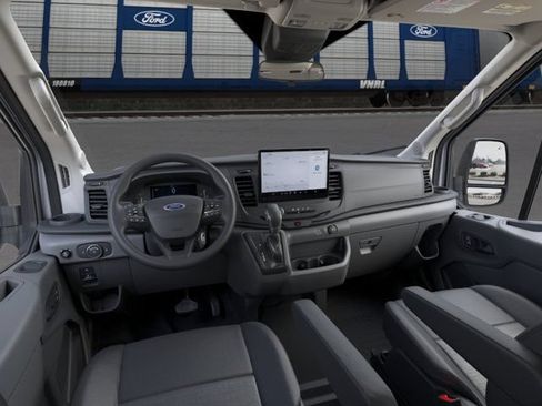 New 2026 Ford Transit 250 148 Medium Roof RWD image 9