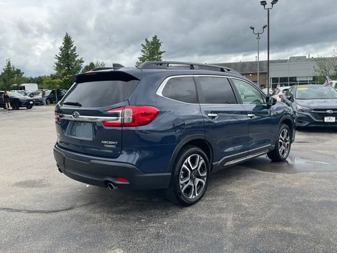 Used 2025 Subaru Ascent Touring AWD/4WD image 8