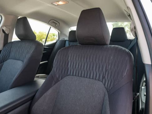 Used 2025 Toyota Camry LE FWD image 17