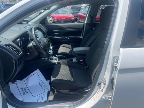 Used 2020 Mitsubishi Outlander Sport SE AWD/4WD image 9