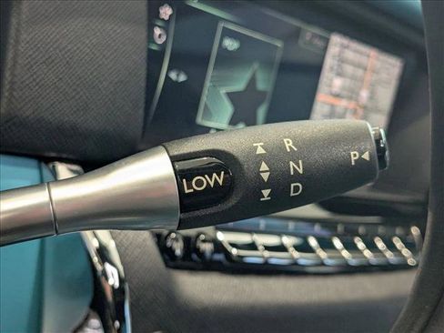 Used 2024 Rolls-Royce Cullinan image 12