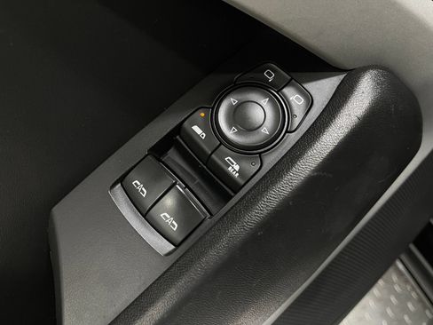 Used 2019 Chevrolet Camaro LT RWD image 14