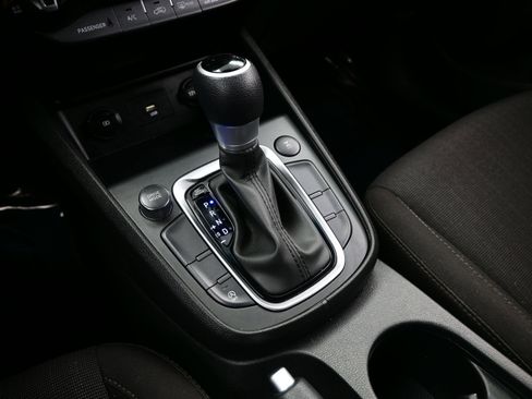 Certified 2022 Hyundai Kona SEL AWD/4WD image 20