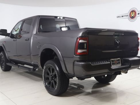 Used 2022 RAM 2500 Laramie AWD/4WD image 4