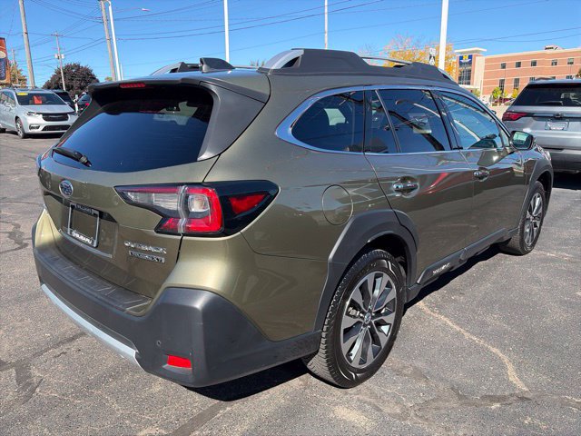 Used 2024 Subaru Outback Touring XT AWD/4WD image 3