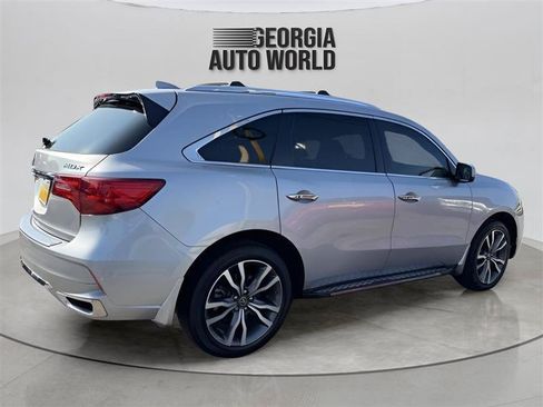 Used 2019 Acura MDX w/ Advance & Entertainment Pkg FWD image 13