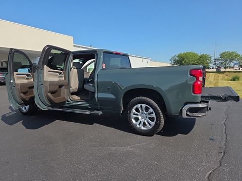 Used 2025 Chevrolet Silverado 1500 LTZ AWD/4WD image 13
