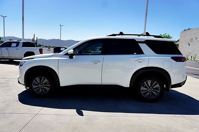 Certified 2023 Nissan Pathfinder SV w/ Black Appearance Package FWD image 8