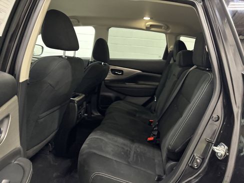 Used 2018 Nissan Murano S image 11