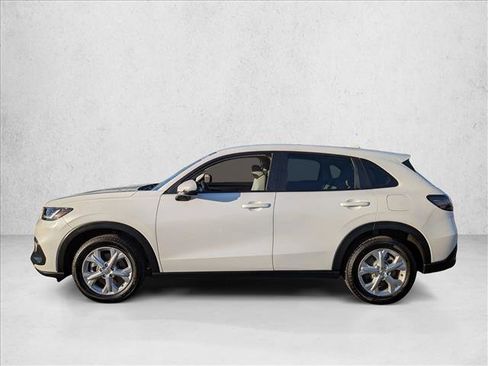 Used 2023 Honda HR-V LX image 9