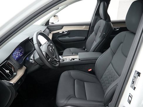 New 2026 Volvo XC90 B6 Plus w/ Protection Package AWD/4WD image 21