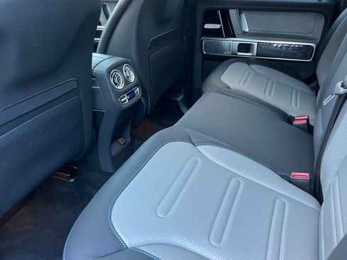 Certified 2025 Mercedes-Benz G 580 w/ EQ Technology image 27