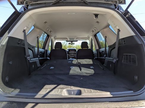 Used 2022 Nissan Pathfinder S AWD/4WD image 43