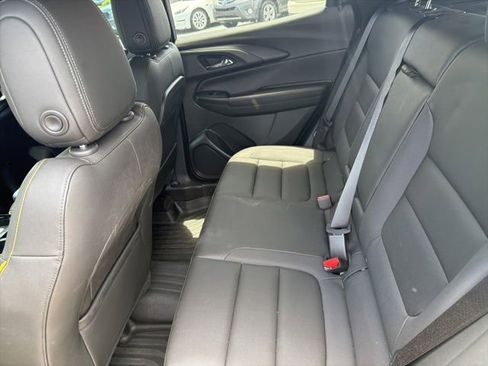 Used 2025 Chevrolet TrailBlazer ACTIV w/ Convenience Package FWD image 8