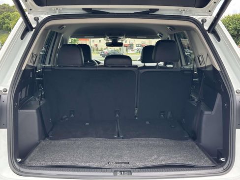 Certified 2024 Volkswagen Atlas SE AWD/4WD image 12