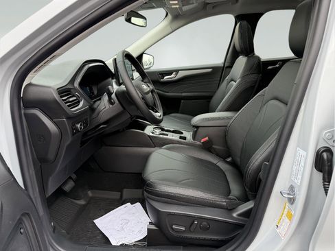 New 2025 Ford Escape SE w/ PHEV Premium Package image 13