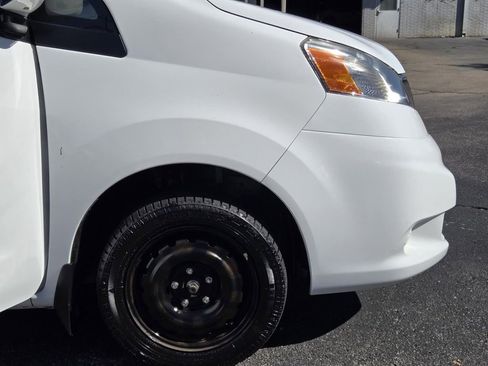 Used 2019 Nissan NV200 SV w/ Navigation Package image 7