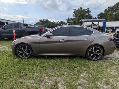 Used 2019 Alfa Romeo Giulia Ti w/ TI Performance Package RWD image 7
