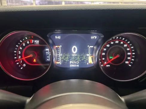 Used 2022 Jeep Wrangler Rubicon w/ LED Lighting Group image 17