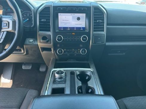 Used 2021 Ford Expedition XLT RWD image 9