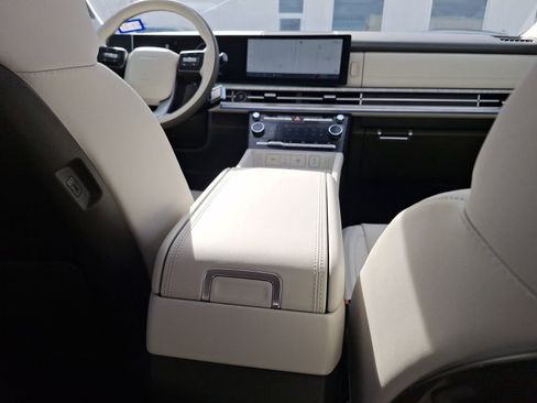 Used 2025 Hyundai Santa Fe Calligraphy image 33