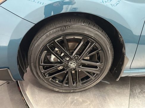 Used 2025 Toyota Camry SE w/ Convenience Package image 28