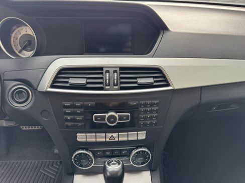 Used 2014 Mercedes-Benz C 250 Coupe image 25