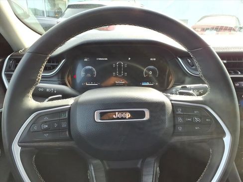 Used 2023 Jeep Grand Cherokee L Limited image 29