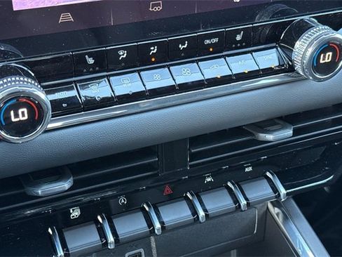 New 2025 GMC Canyon Elevation w/ Convenience Package image 23