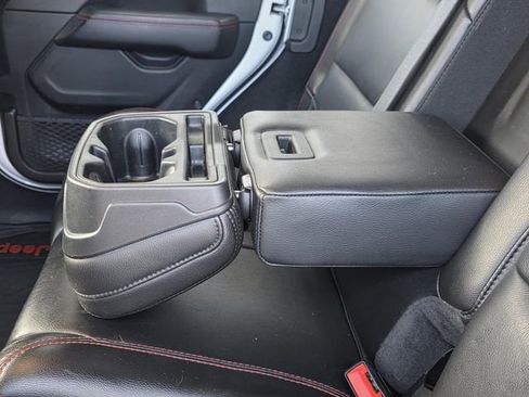 Used 2020 Jeep Wrangler Unlimited Rubicon AWD/4WD image 10