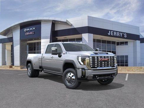 New 2026 GMC Sierra 3500 Denali w/ Denali Reserve Package image 25