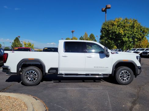 New 2026 GMC Sierra 2500 SLE w/ SLE Value Package; image 2