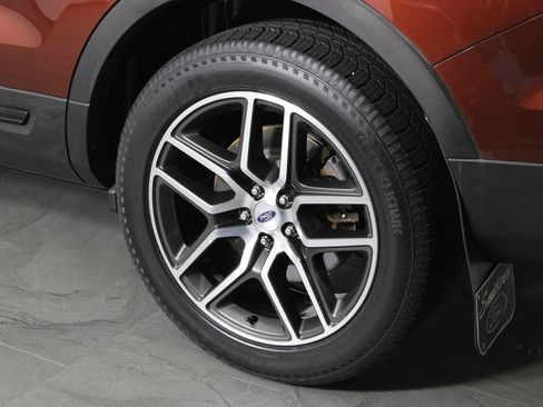 Used 2016 Ford Explorer Sport w/ Equipment Group 401A AWD/4WD image 13