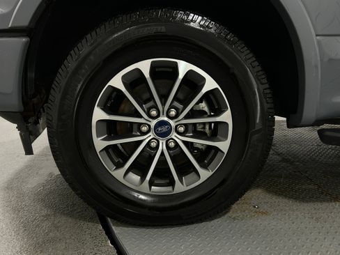 Used 2019 Ford F150 XLT w/ Equipment Group 302A Luxury image 30